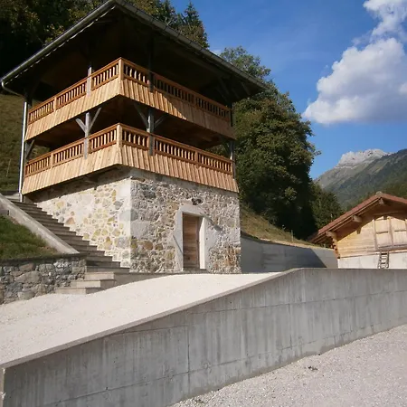 Mazot De Joe Avec Son Hammam Entre La Clusaz Et Annecy Chalet Thones